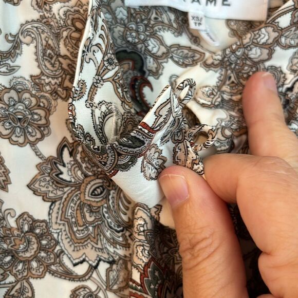 FRAME women 100% silk sleevless paisley button up mock neck top office size XS! - Picture 7 of 13
